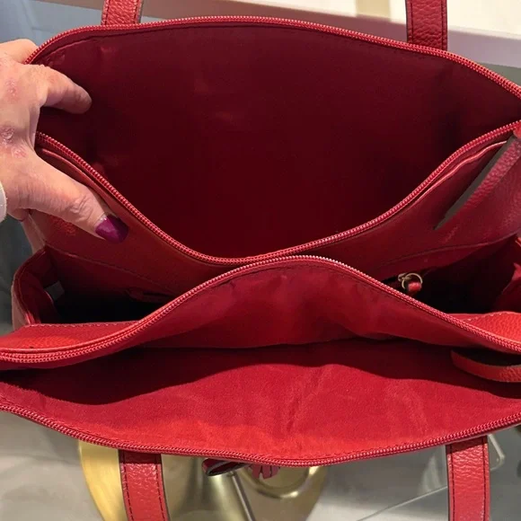 Liz Claiborne Red Shoulder Bag with Tassels - Picture 4 of 8